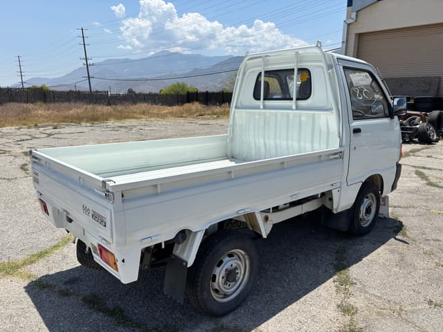 1992 Daihatsu Hijet JDM car for sale — photo 9 of 10