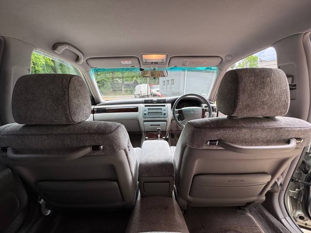 2000 Toyota Crown JDM car for sale — photo 13 of 21
