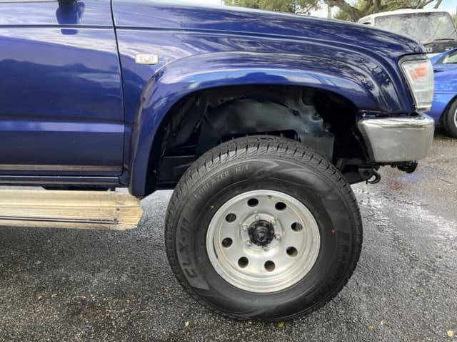 1997 Toyota Hilux JDM car for sale — photo 10 of 19
