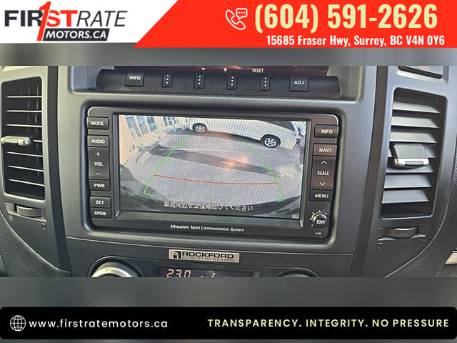 2006 Mitsubishi Pajero JDM car for sale — photo 23 of 25
