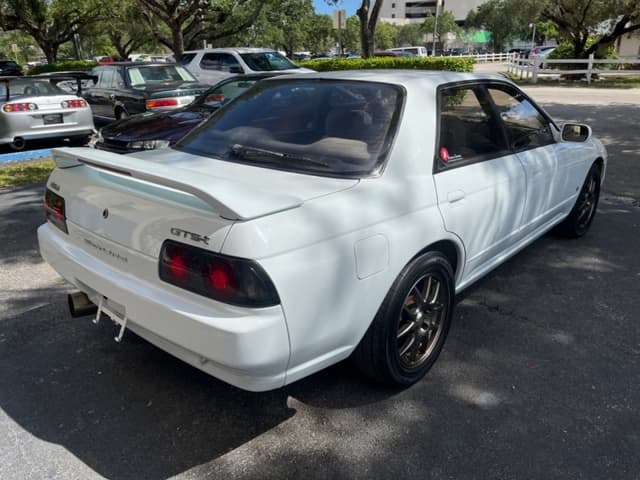 1990 Nissan Skyline JDM car for sale — photo 7 of 16