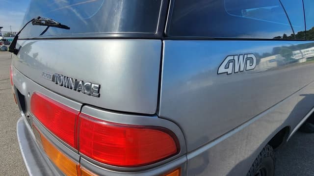 1992 Toyota JDM car for sale — photo 12 of 25