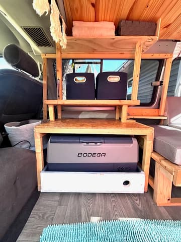 1991 Toyota HiAce JDM car for sale — photo 7 of 29
