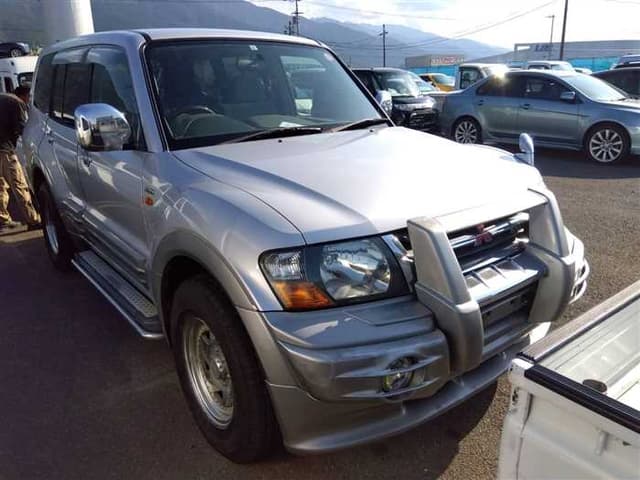 2000 Mitsubishi Pajero JDM car for sale — photo 6 of 7