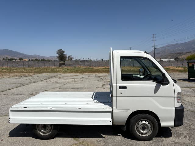 2000 Daihatsu Hijet JDM car for sale — photo 12 of 25