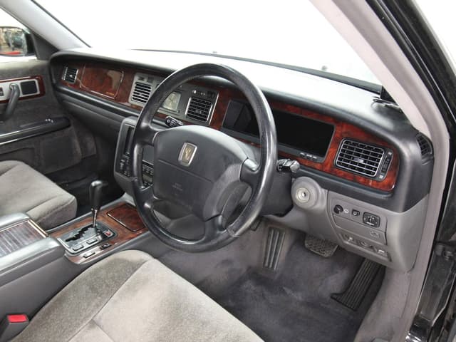 1997 Toyota Century JDM car for sale — photo 9 of 25