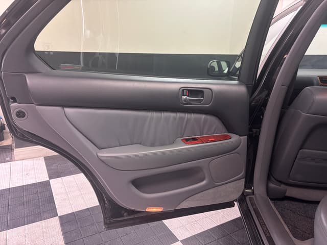 1999 Toyota Celsior JDM car for sale — photo 15 of 25