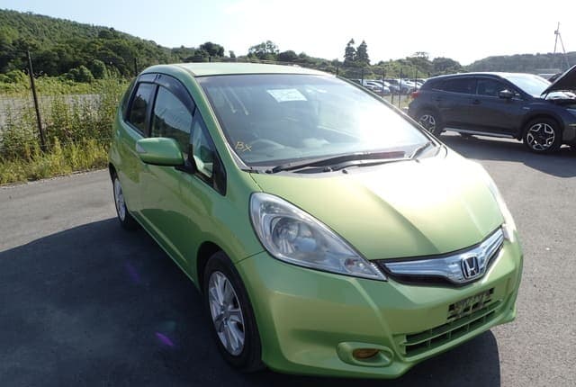 2011 Honda Fit JDM car for sale — photo 7 of 25