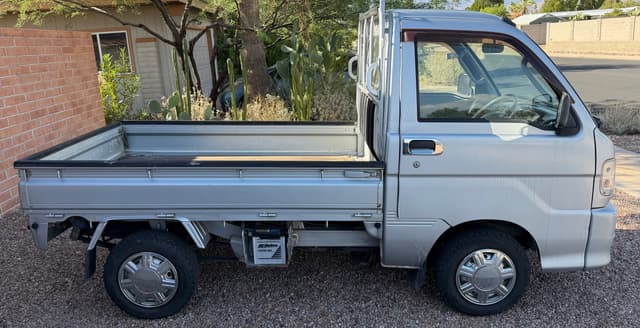 1999 Daihatsu Hijet JDM car for sale — photo 7 of 10