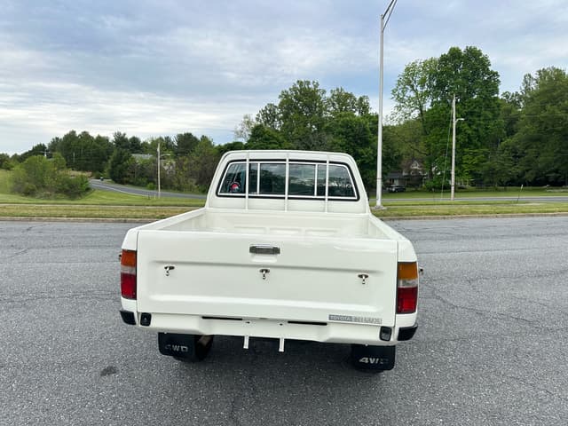 1992 Toyota Hilux JDM car for sale — photo 5 of 20
