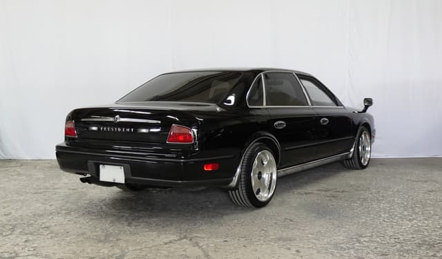 1993 Nissan President JDM car for sale — photo 6 of 23