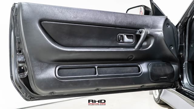 1991 Nissan Skyline JDM car for sale — photo 18 of 25