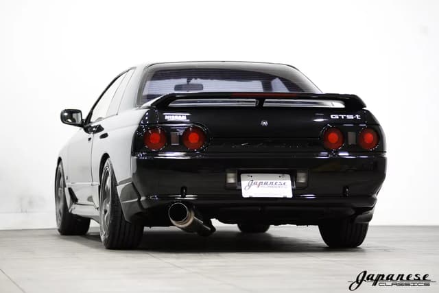 1991 Nissan Skyline JDM car for sale — photo 6 of 25