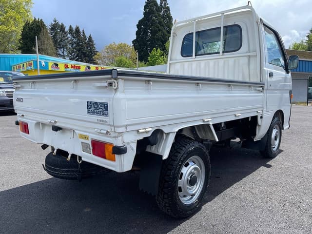 1996 Daihatsu Hijet JDM car for sale — photo 6 of 25