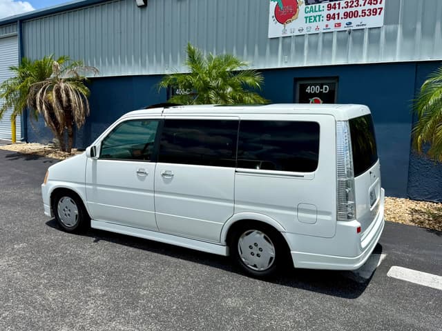 1999 Honda Stepwagon JDM car for sale — photo 5 of 19