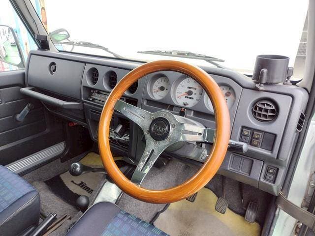 1995 Suzuki Jimny JDM car for sale — photo 8 of 20