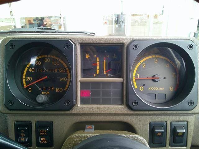 1990 Mitsubishi Pajero JDM car for sale — photo 7 of 20