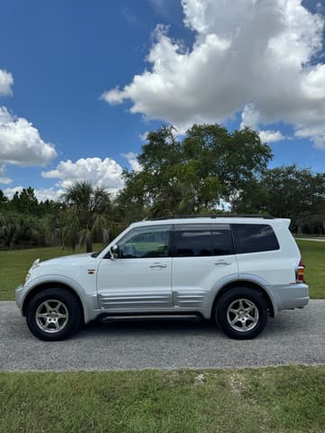 1999 Mitsubishi Pajero JDM car for sale — photo 22 of 25
