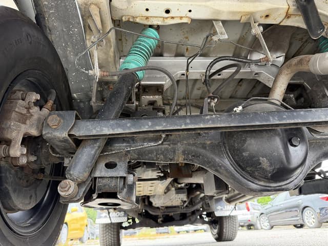 2004 Mitsubishi Delica JDM car for sale — photo 16 of 17