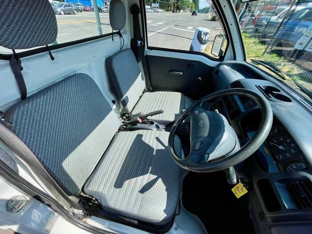 1999 Daihatsu Hijet JDM car for sale — photo 21 of 25