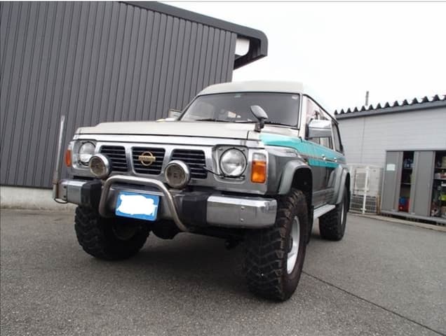 Nissan Safari JDM car for sale — photo 3 of 19