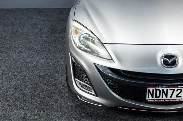 2010 Mazda Axela JDM car for sale — photo 7 of 17