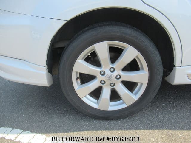 2010 Mitsubishi Outlander JDM car for sale — photo 11 of 25