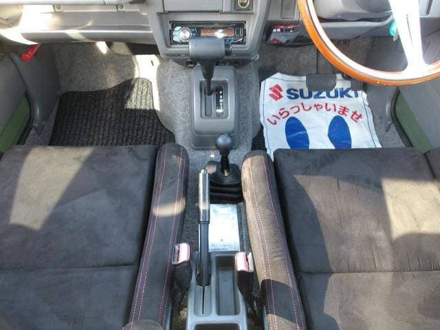 1998 Suzuki Jimny JDM car for sale — photo 14 of 20