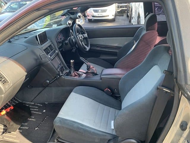 2000 Nissan Skyline JDM car for sale — photo 11 of 13