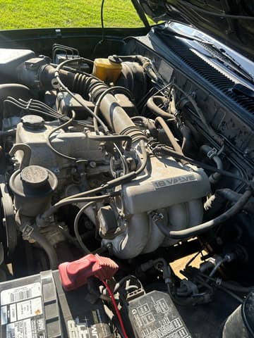 1997 Toyota Hilux Surf JDM car for sale — photo 20 of 23