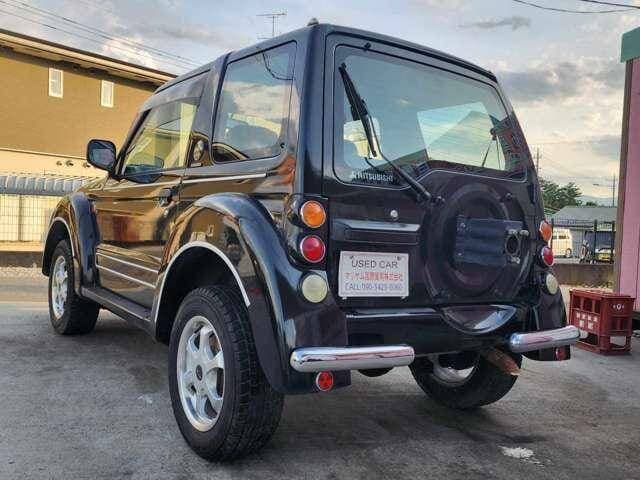 1998 Mitsubishi Pajero JDM car for sale — photo 8 of 20