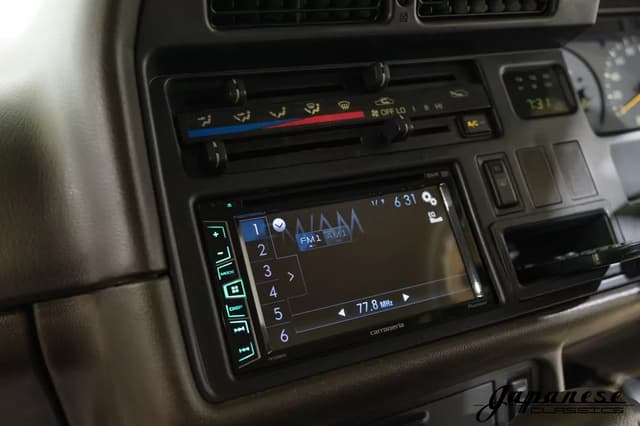 1997 Toyota HiAce JDM car for sale — photo 11 of 25