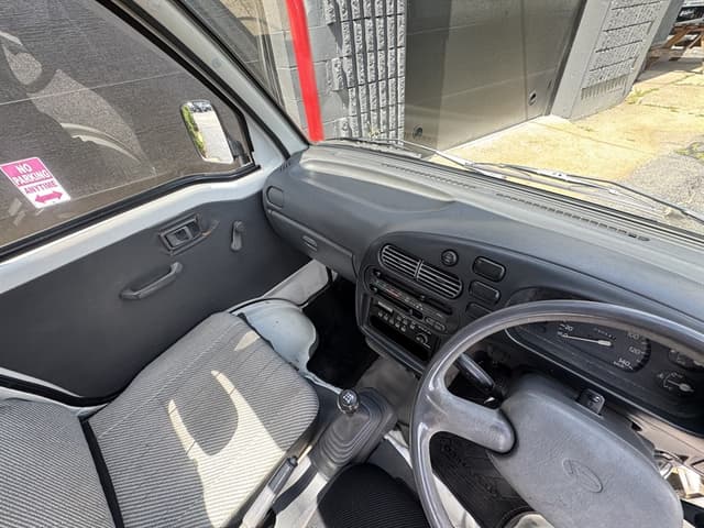 1996 Daihatsu Hijet JDM car for sale — photo 16 of 22