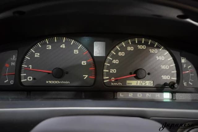 1998 Toyota Hilux JDM car for sale — photo 15 of 25