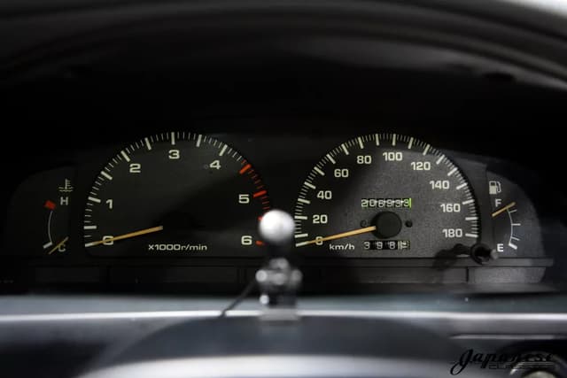 1996 Toyota Hilux JDM car for sale — photo 14 of 25