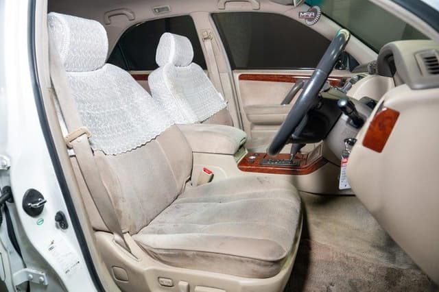 2000 Toyota Crown JDM car for sale — photo 16 of 18
