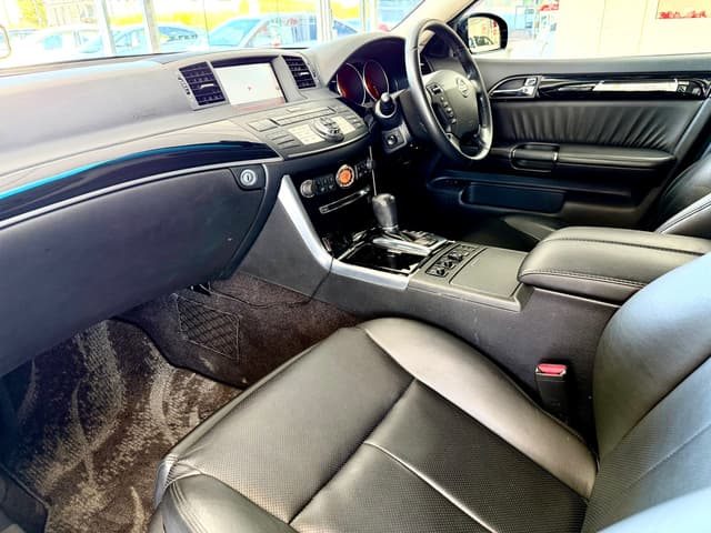 2007 Nissan Fuga JDM car for sale — photo 5 of 6