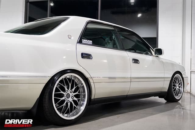 1997 Toyota Crown JDM car for sale — photo 24 of 25