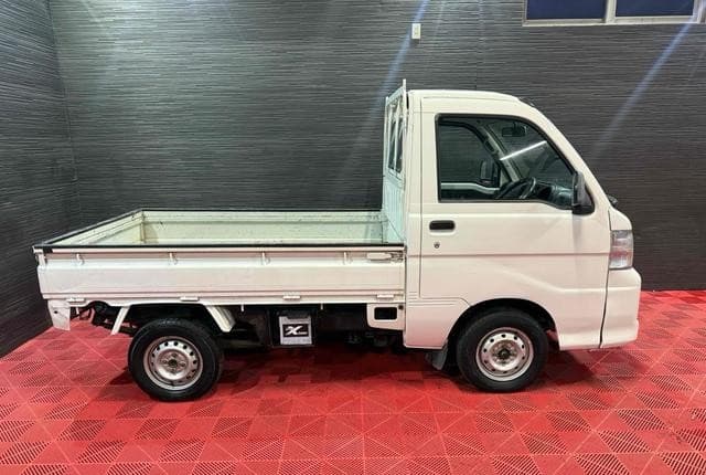 2008 Daihatsu Hijet JDM car for sale — photo 20 of 22