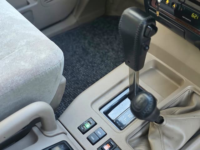 2000 Isuzu Bighorn JDM car for sale — photo 20 of 24