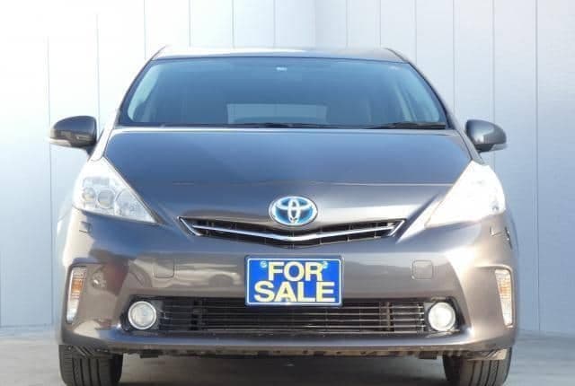 2011 Toyota Prius JDM car for sale — photo 10 of 20