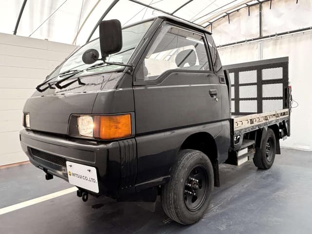 1997 Mitsubishi Delica JDM car for sale — photo 2 of 25