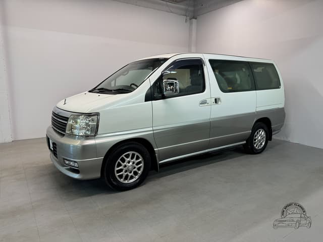 2001 Nissan Elgrand JDM car for sale — photo 9 of 25