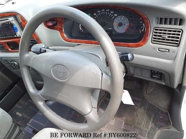 2000 Toyota Townace JDM car for sale — photo 3 of 8