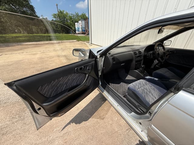 1996 Subaru Legacy JDM car for sale — photo 9 of 22