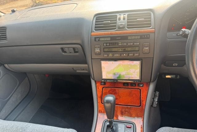 1999 Toyota Celsior JDM car for sale — photo 11 of 25
