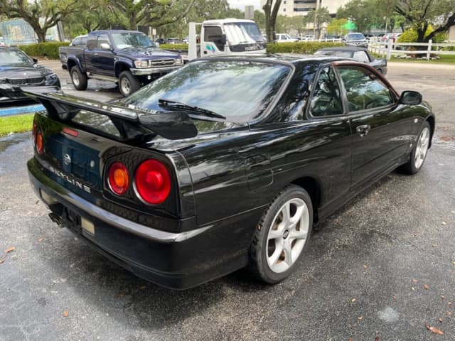 1998 Nissan Skyline JDM car for sale — photo 7 of 17
