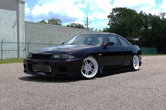 1994 Nissan Skyline JDM car for sale — photo 13 of 19
