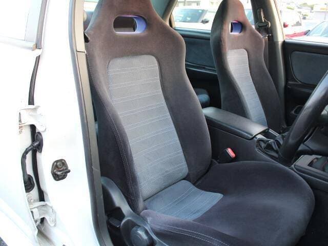 1998 Nissan Skyline JDM car for sale — photo 5 of 12