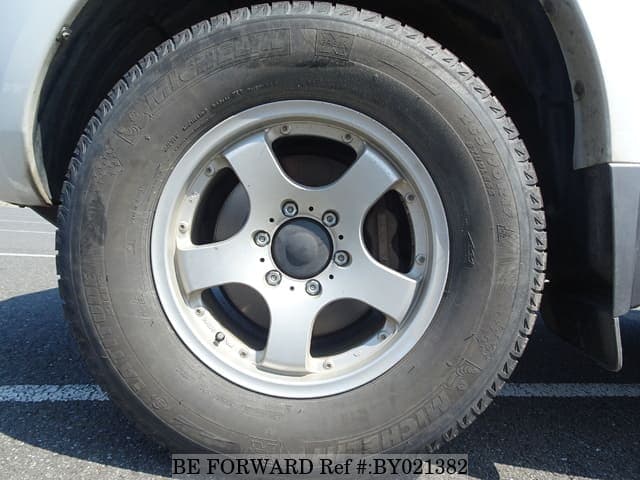 2006 Toyota Land Cruiser Prado JDM car for sale — photo 9 of 25